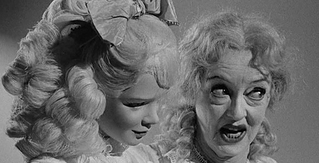 Recensione del film Che fine ha fatto Baby Jane, thriller psicologico del 1962 con Bette Davis e Joan Crawford e regia di Robert Aldrich.